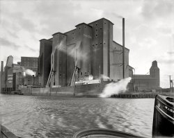Circa 1900. "Eastern elevator, Buffalo, New York." Ship: The Frank L. Vance. 8x10 inch dry plate glass negative, Detroit Publishing Company. View full size.