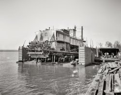 Circa 1905. "A Mississippi River floating dry dock, Vicksburg." The sternwheeler Mary H. Miller. Detroit Publishing Company glass negative. View full size.