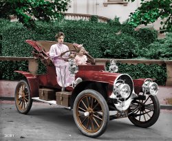 Here is my version of this Shorpy photo. View full size.
