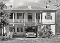 1937. "Slater House, St. Augustine, St. Johns County, Florida. Dr. Chatelain's photographs. P.A. Wolfe, photographer." 8x10 inch acetate negative attributed to Frances Benjamin Johnston. View full size.