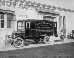 Washington, D.C., 1926. "Ford Motor Company -- Brewer-Snyder Co." (or "Snyer," if that crate is to be believed). Purveyors of Saratoga Chips (potato chips) and "Wafer-Sliced Dried Beef," which sounds like jerky. 4x5 inch glass negative, National Photo Company. View full size.