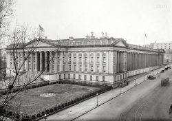 Washington, D.C., circa 1917. "Treasury Department north from 15th Street & Penna. Ave. N.W." 8x10 glass negative, National Photo Company. View full size.