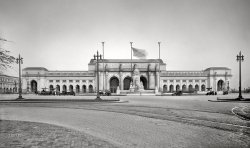 Washington, D.C., circa 1912. "Union Station plaza and Columbus fountain." 8x6 inch glass negative, National Photo Company Collection. View full size.
