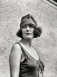 &nbsp; &nbsp; &nbsp; "Miss Anna Niebel, former Follies girl who lives at 1370 Harvard Street northwest, won first prize by unanimous vote of the judges."
June 17, 1922. "Winning costume at Tidal Basin bathing beach style contest." Harris & Ewing Collection glass negative. View full size.