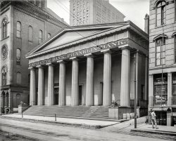 Cincinnati circa 1905. "Lafayette and Franklin Banks, Third Street." With a painter and a window-washer in supporting roles. 8x10 glass negative. View full size.