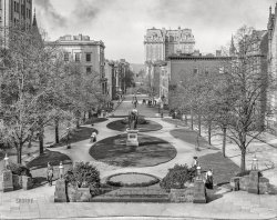 Baltimore circa 1906. "Looking north from Mount Vernon Place." A plaza whose statuary stars the noted jurist Roger B. Taney as well as three-time Maryland governor John Howard, signaling a right turn. 8x10 inch dry plate glass negative, Detroit Publishing Company. View full size.