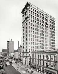 1906. "Memphis Trust Building, Main Street." Completed 1904, and then doubled in width 10 years later. Now an apartment building. 8x10 inch glass negative. View full size.