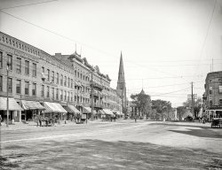 Circa 1907. "Main Street, Northampton, Massachusetts." 8x10 inch dry plate glass negative, Detroit Publishing Company. View full size.
