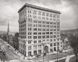 Binghamton, New York, circa 1905. "Security Mutual Life Insurance building, Court and Exchange streets." Last seen here 15 years ago in portrait mode, the building still stands. 8x10 inch dry plate glass negative, Detroit Photographic Company. View full size.