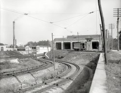 Circa 1906. "Elevated railway terminal, 70th and Market streets, Philadelphia." 8x10 inch dry plate glass negative, Detroit Publishing Company. View full size.