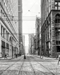 Circa 1908. "Wood Street, Pittsburgh, Pennsylvania." A good look at the street-rail infrastructure in place 100 years ago. 8x10 inch glass negative. View full size.