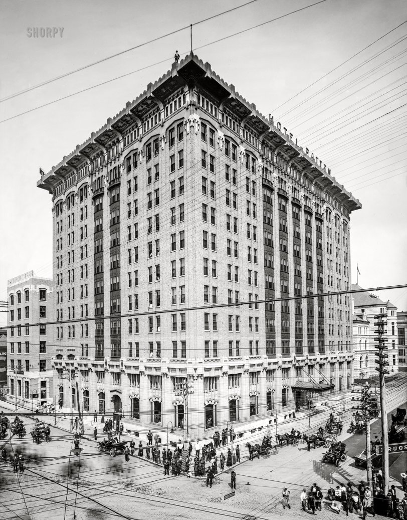 Hotel Patten: 1908 Chattanooga, Tennessee, circa 1908. "Hotel Patten, Market and 11th Streets." Completed in 1908 and still standing. 8x10 inch glass negative, Detroit Publishing Company. View full size.