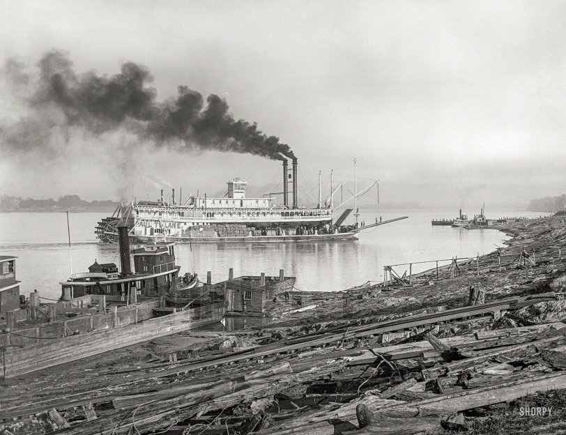 Baton Noir: 1910 The Mississippi River circa 1910. "The levee at Baton Rouge -- sternwheeler Paul Tulane." 8x10 inch dry plate glass negative, Detroit Publishing Company. View full size.