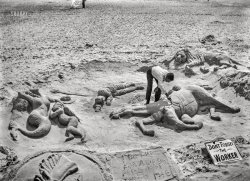 Atlantic City, 1906. "A Sand Man." The fellow last seen here. Also the bottom half of Kite Guy. Don't Forget the Worker! 5x7 inch glass negative, Detroit Publishing Company. View full size.