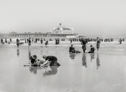 Atlantic City, New Jersey, circa 1905. "Beach bathers and Steel Pier." And a girl we'll call Sandy. 5x7 inch dry plate glass negative, Detroit Photographic Company. View full size.