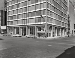 May 21, 1958. "Girl Scout building, 830 Third Avenue and East 51st Street, New York City. Lower part." 4x5 inch acetate negative by Gottscho-Schleisner. View full size.