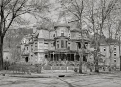 April 1940. "Victorian house. Dubuque, Iowa." The old A.A. Cooper mansion, "Greystone," demolished in 1956. Medium format acetate negative by John Vachon. View full size.