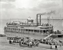The Ohio River circa 1905. "The levee -- Louisville, Kentucky. Sternwheeler Georgia Lee." 8x10 glass negative, Detroit Publishing Co. View full size.