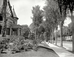 Saratoga Springs, New York, circa 1904. "Union Avenue." 8x10 inch dry plate glass negative, Detroit Publishing Company. View full size.