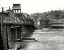 Continuing our tour of Pittsburgh circa 1908. "Pittsburgh & Lake Erie R.R. station and Mount Washington -- Smithfield Street Bridge and Monongahela Incline." 8x10 inch glass negative, Detroit Publishing Company. View full size.