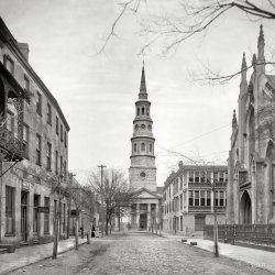 Charleston, South Carolina, circa 1910. "St. Philip's Church and French Huguenot Church." Also: Free Kindergarten. 8x10 glass negative. View full size.